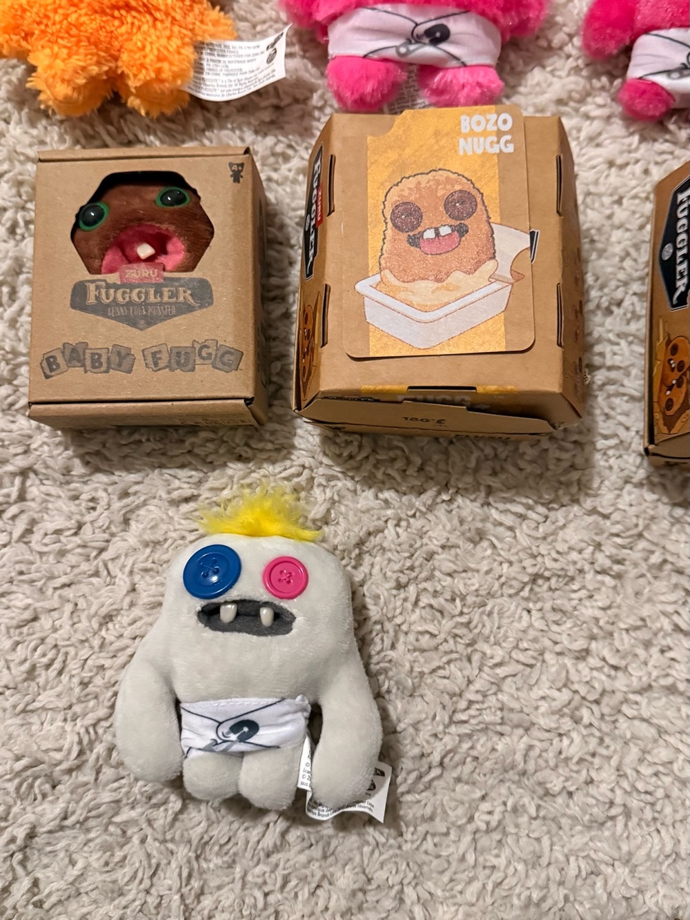 Plush Keychain Collection - Assorted Colors - Picture 6 of 7